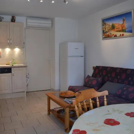 Saint-cyprien, 2 Pièces, 4 Personnes - Fr-1-225d-573